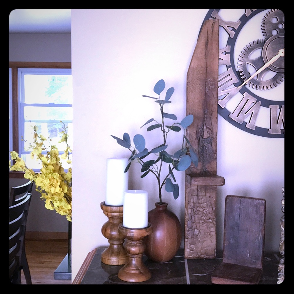 Wall shelves